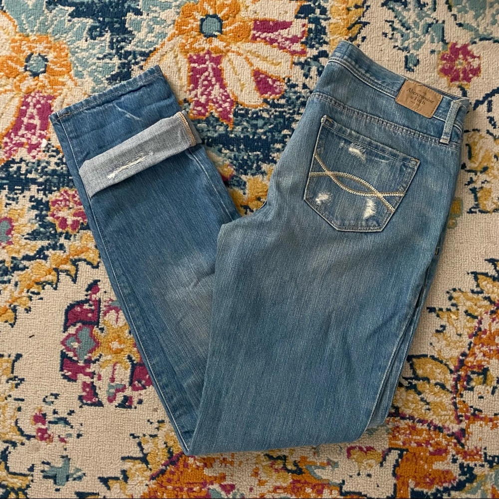Abercrombie & Fitch distressed jeans
